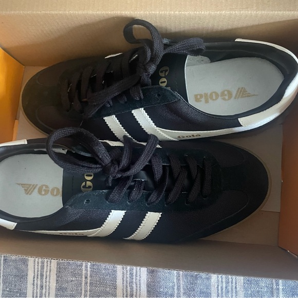 Gola sneaker size 8.5 NWT - Picture 3 of 4